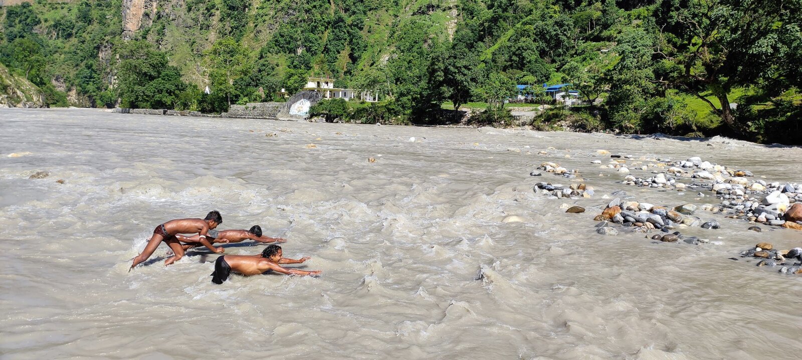 61 Kali Mahakali Jeet Children enjoying swimming in Jauljibi 0061