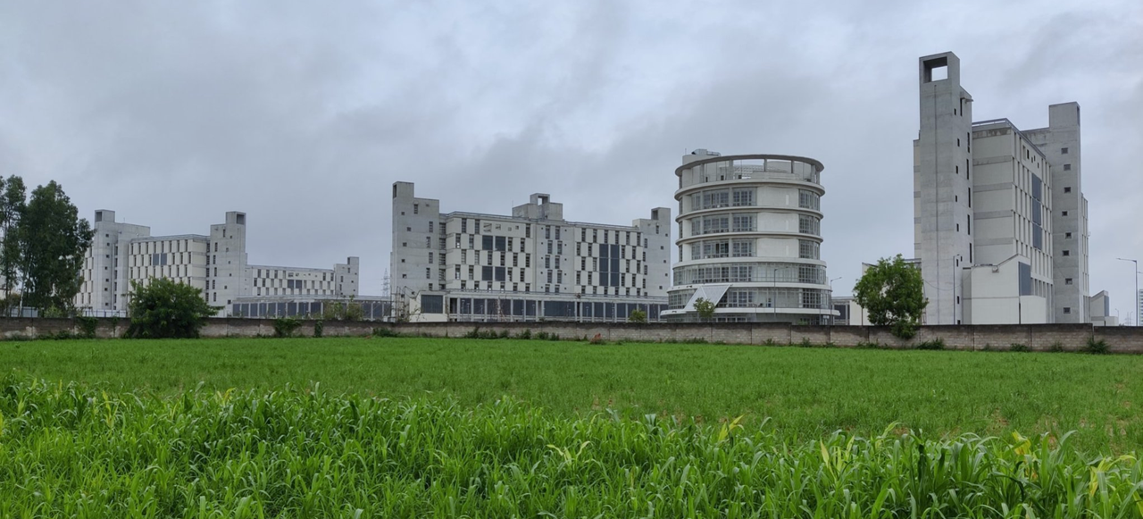 CAMPUS VIEW