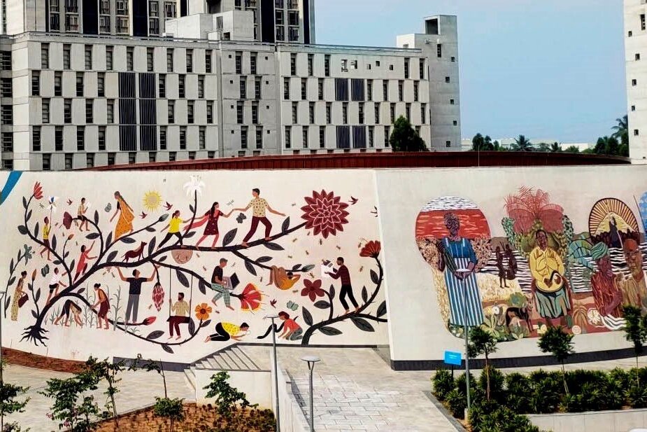 Mural long shot with GR edited by silja 28th March 2022